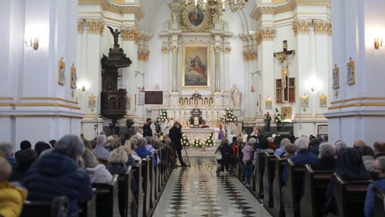 1 listopada katolik ma obowiązek uczestniczenia w mszy świętej 