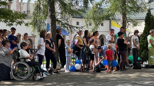 1020 wiernych z diecezji kieleckiej idzie na Jasną Górę