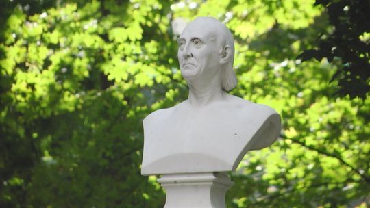 200 rocznica śmierci Stanisława Staszica uczczona pod odrestaurowanym pomnikiem w Kielcach
