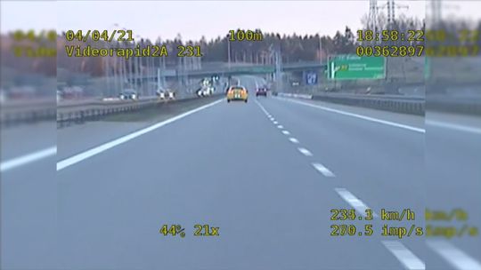 236 km/h po krajowej „siódemce”