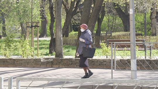 Andrusiewicz: przedłużenie obostrzeń zależy od tego, jak się zachowamy w najbliższym czasie