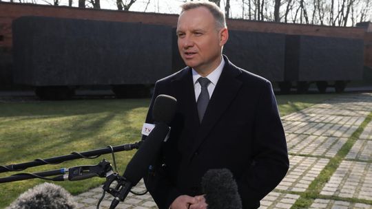 Andrzej Duda: sprawcy zbrodni na Ukrainie muszą być ukarani, by Katyń się nie powtórzył