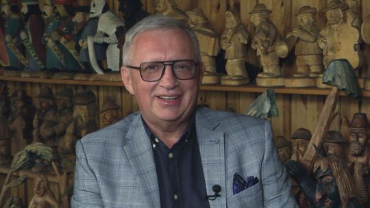 Barwny świat sztuki ludowej: pasjonat rzeźb czarownic i diabłów świętokrzyskich