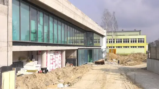 Basen będzie gotowy dopiero w połowie 2028 roku?