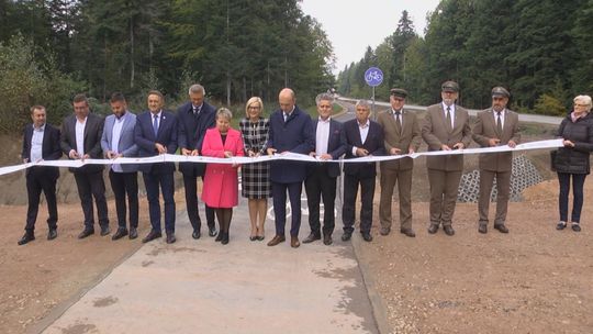 Bezpieczna i już otwarta! Droga rowerowa z Kadzielni do Dęba Bartka wita miłośników dwóch kółek