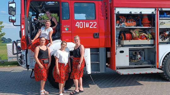 Bezpieczne Wiślickie Lato z buskimi strażakami w Wiślicy