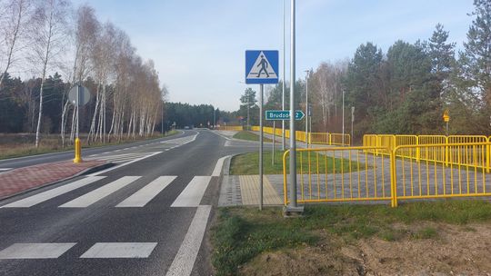 Bezpieczniej w Lisowie. Są nowe zatoki autobusowe, odcinki chodników i przejścia dla pieszych