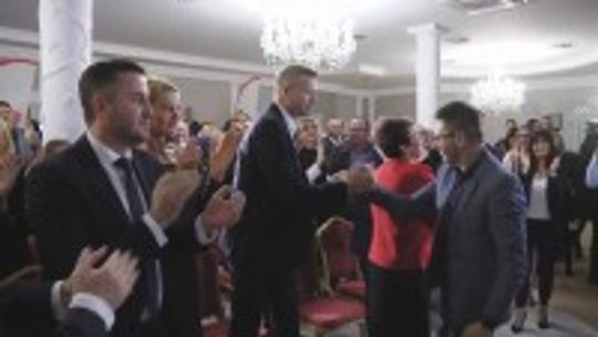 Bogdan Wenta czy Wojciech Lubawski. Kto zyska poparcie rywali z pierwszej tury wyborów?