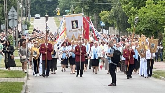 Boże Ciało w Skarżysku. Parafia Matki Bożej Ostrobramskiej