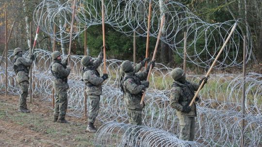 Budowa zapory na granicy z Rosją - mieszkańcy zdziwieni, turyści popierają