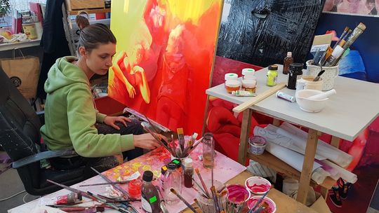 BWA zaprasza na wirtualne spotkania z ludźmi sztuki w ich pracowniach 