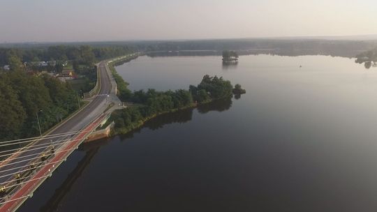 Całonocne poszukiwania osoby pod wodą