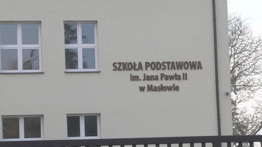 Dodatkowe zajęcia edukacyjne i nowy sprzęt wspomagają uczniów z gminy Masłów