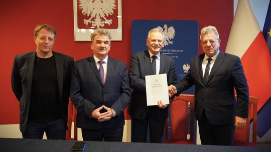 Dotacje na remonty dróg trafiły do powiatu buskiego