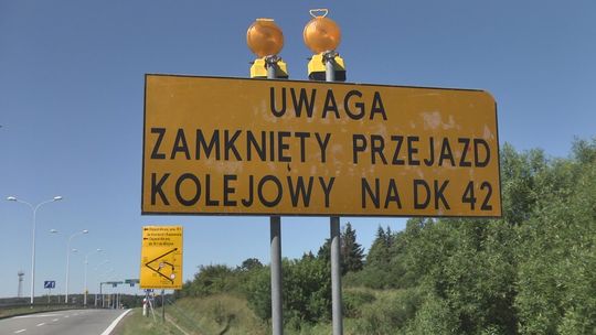 Dwa remonty, dwa objazdy, trzeci nieoficjalny. Drogowy bałagan w związku z pracami na przejazdach