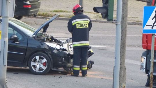 Dwie kolizje na dwóch sąsiednich skrzyżowaniach