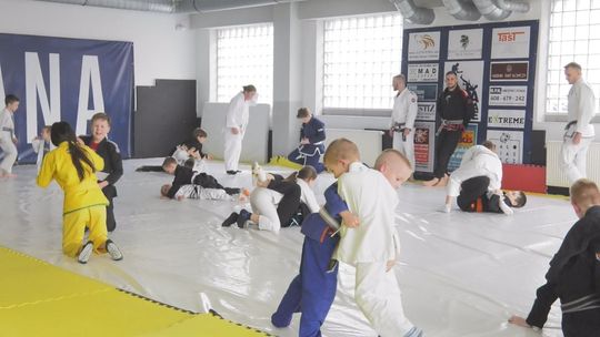 Dzieci i młodzież z medalami na Mistrzostwach Polski w Ju jitsu