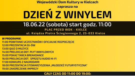 "Dzień z winylem" przed WKD w Kielcach