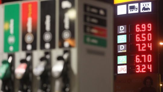 e-petrol.pl: na przełomie marca i kwietnia ceny benzyn mogą sięgnąć 8 zł/l