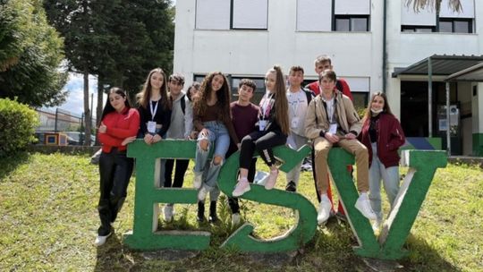 Erasmus+ w Portugalii – wizyta małogoskich licealistów w zaprzyjaźnionej szkole Escola Secundaria de Vilela Agrupamento Escolas Vilela w Paredes