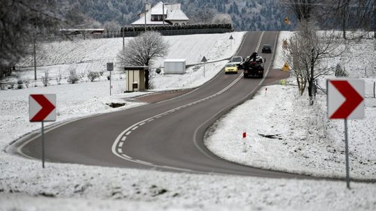 GDDKiA: wszystkie drogi krajowe są przejezdne, pracuje 390 pojazdów utrzymania dróg