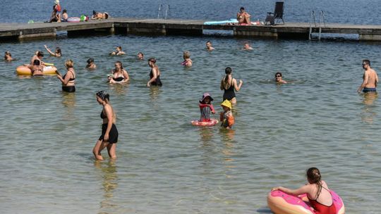 IMGW ostrzega przez burzami z gradem i upałami