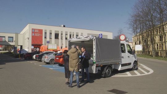 Jan Gierada pomaga szpitalowi w Kielcach