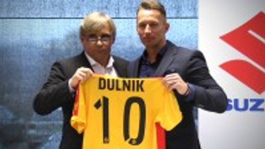 Japońska marka samochodów sponsorem Korony