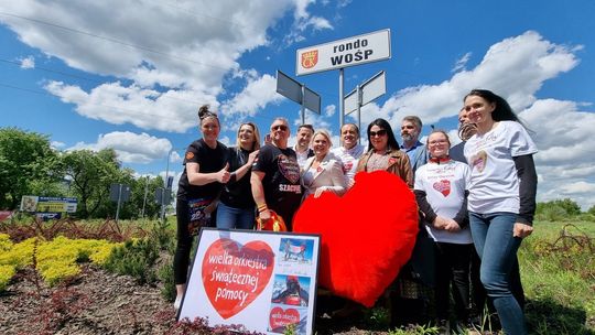 Jurek Owsiak na otwarciu ronda im. WOŚP w Kielcach