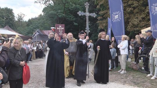 Karczówka w średniowiecznym klimacie