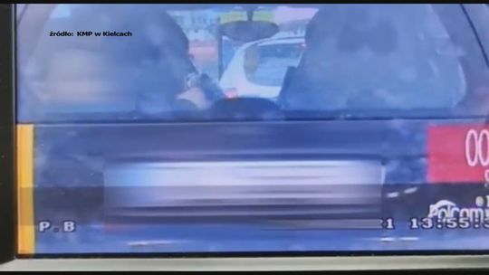 Kierowca przewoził dzieci w bagażniku, na torbach z zakupami