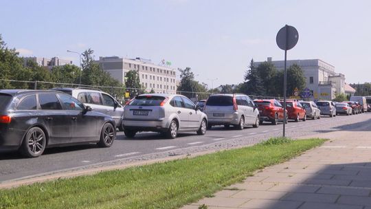 Kierowcy nie mają złudzeń jak będzie wyglądać ulica od września: trwa remont alei XI wieków w Kielcach