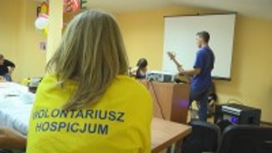 Kim są wolontariusze w kieleckim hospicjum?