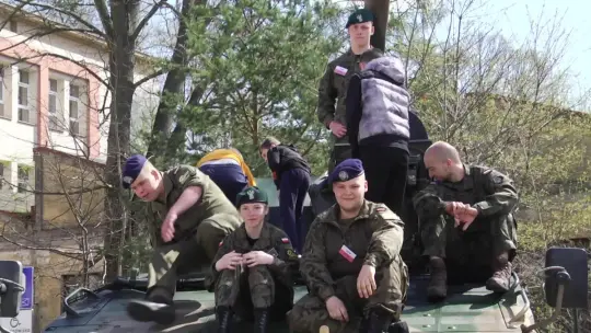 Klasy wojskowe i dwujęzyczne - trwa rekrutacja do skarżyskich szkół Klasy wojskowe i dwujęzyczne - trwa rekrutacja do skarżyskich szkół