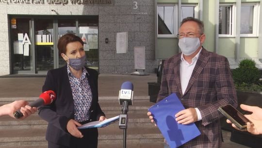 Koalicja Obywatelska kontroluje władze - posłowie sprawdzają dokumenty