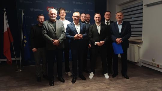 Koalicja Obywatelska wybrała władze w regionie. Artur Gierada pozostaje szefem w Świętokrzyskiem Koalicja Obywatelska wybrała władze w regionie. Artur Gierada pozostaje szefem w Świętokrzyskiem