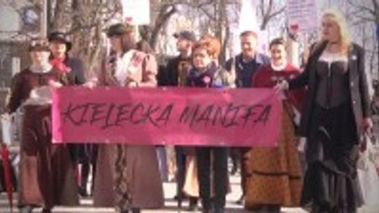 „Kobieta Niepodległa”. Manifa przeszła ulicami Kielc
