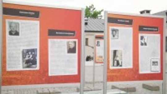 "Kobiety Niepodległe" na kieleckim Wzgórzu Zamkowym