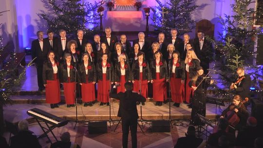 Kolędy i pastorałki zabrzmiały w kościele w Domaszowicach podczas wyjątkowego koncertu