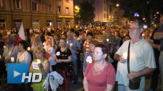 Kolejny protest przed kieleckim sądem. Tym razem w innych nastrojach