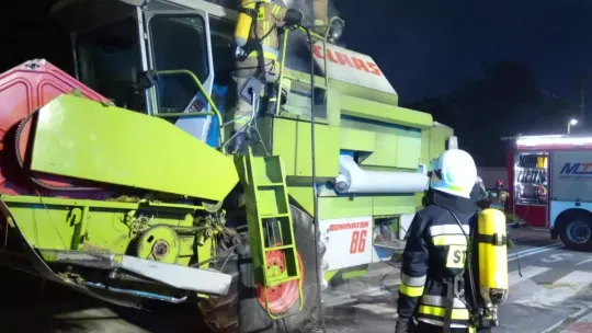 Kombajn w ogniu - rolnik trafił do szpitala Kombajn w ogniu - rolnik trafił do szpitala