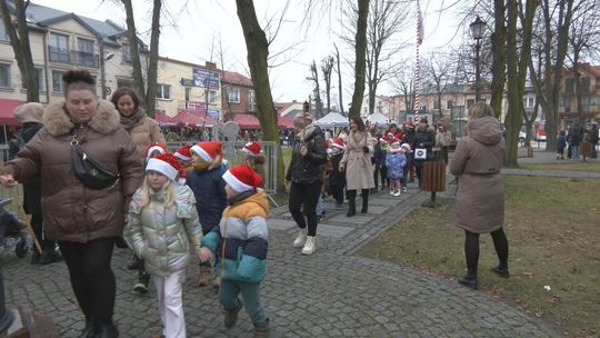 Korowód Mikołajkowy rozpoczął święta w Radoszycach Korowód Mikołajkowy rozpoczął święta w Radoszycach