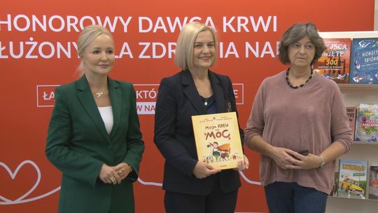 Krew za książkę. Akcja Wojewódzkiej Biblioteki Publicznej oraz młodzieży z I LO im. Żeromskiego