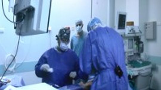 Lekarze ze Świętokrzyskiego Centrum Onkologii szkolą młodych ginekologów onkologów z całej Polski