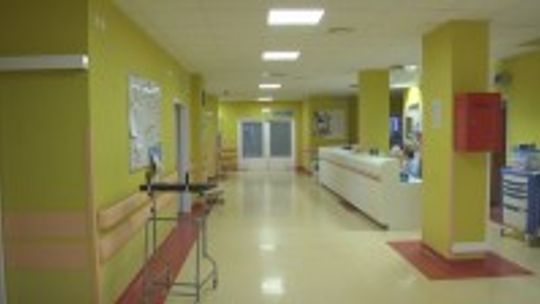 Lekarze ze szpitala w Końskich dostali podwyżki. Specjaliści będą zarabiać około 9 tysięcy złotych