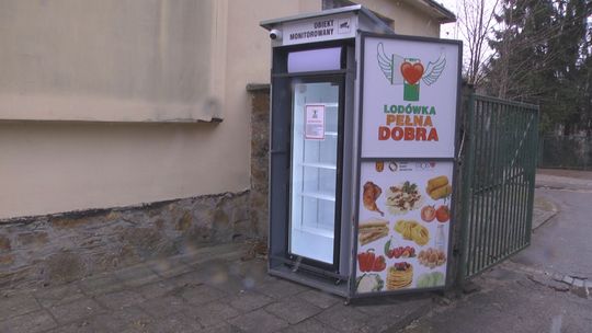 "Lodówki pełne dobra" czekają na żywność