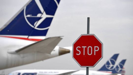 LOT: kto nie ma negatywnego wyniku testu na Covid-19 nie poleci na Ukrainę