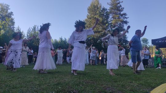 Magiczne świętowanie Nocy Kupały nad zalewem Bernatka