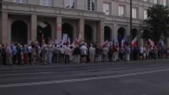 Manifestacja w obronie sądów i apel o obywatelski nadzór nad wyborami. Kolejny protest w czwartek