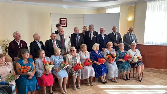 Medale za Długoletnie Pożycie Małżeńskie wręczone. Poznaj historię naszych jubilatów